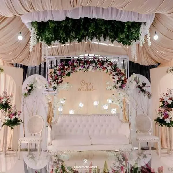 Dekorasi pernikahan pelaminan modern mewah murah resepsi di rumah